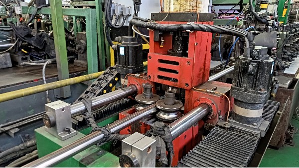 液冷技術(shù)：不銹鋼管在新能源中的關(guān)鍵作用！