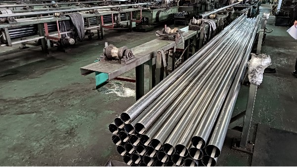 不銹鋼管性能，純凈的力量：為什么冶金質(zhì)量是性能“隱形基石”？