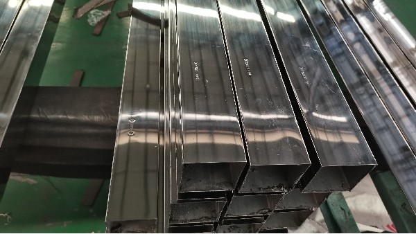 垂直上料設(shè)備用不銹鋼焊管